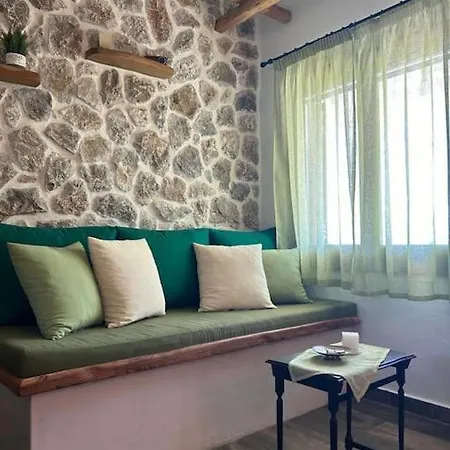 Diporto - The House By The Sea * Chorefton