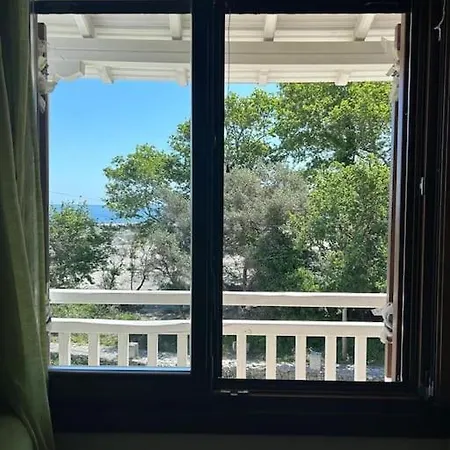 Diporto - The House By The Sea