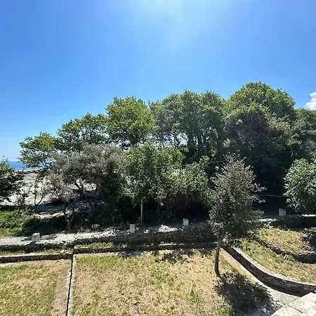 Diporto - The House By The Sea Chorefton